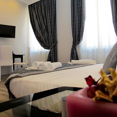 Roma Veneto Relais Hotel Exterior photo