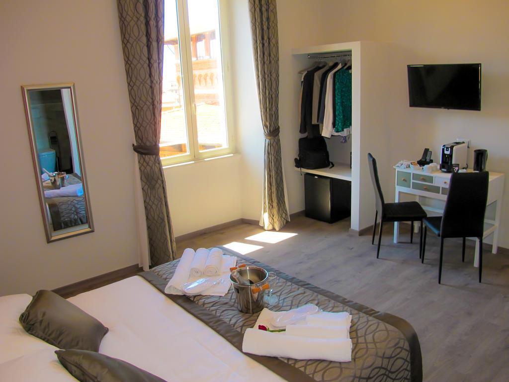 Roma Veneto Relais Hotel Exterior photo